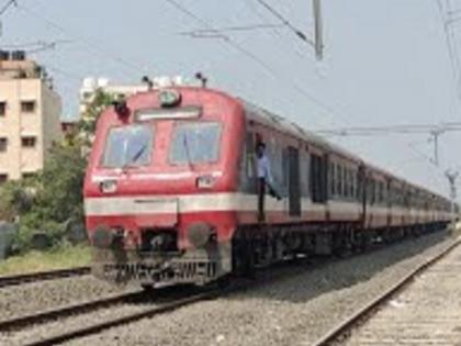 Pune-Kolhapur-Pune Fast Demu Passenger will now run with new rakes | पुणे-कोल्हापूर-पुणे फास्ट डेमू पॅसेंजर नव्या रेकसह धावणार Pune-Kolhapur-Pune Fast Demu Passenger will now run with new rakes | पुणे-कोल्हापूर-पुणे फास्ट डेमू पॅसेंजर नव्या रेकसह धावणार