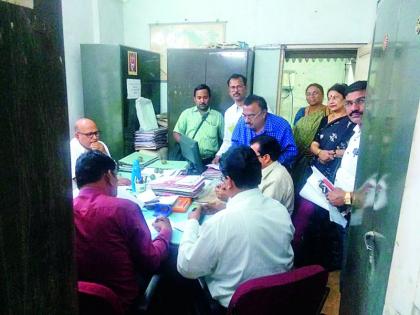 Tension in employees of Nagpur District Bank | नागपूर जिल्हा बँकेत कर्मचाऱ्यांमध्ये तणाव