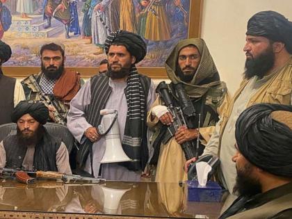 Leave Afghanistan on time, otherwise suffer the consequences; Taliban warned the United States | मुदतीत देश सोडा, अन्यथा परिणाम भोगा; तालिबानने अमेरिकेला दिला इशारा 