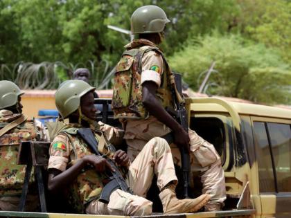 A terrible terrorist attack in African country Mali, a military base, a boat was targeted, 64 people died | आफ्रिकेतील या देशात भीषण दहशतवादी हल्ला, लष्करी तळ, बोटीला केलं लक्ष्य, ६४ जणांचा मृत्यू 