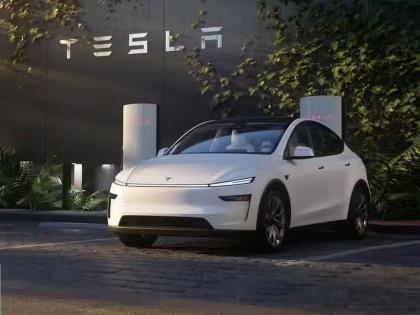 model Y Tesla Problem: People in America are breaking the glass of the model Y Tesla launched in India... | टेस्लाने जे मॉडेल भारतात लाँच केले, त्याच्या काचा फोडून बाहेर पडतायत अमेरिकेतील लोक...