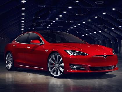 nhtsa of america directed tesla to recall 158000 vehicles for touch screen failures | टेस्लाला तब्बल दीड लाख वाहने परत मागवण्याचे निर्देश; नेमके कारण काय? वाचा