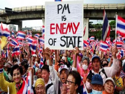 Thailand News: Suriya Jungrungreangkit 'Prime Minister for a Day'! A strange incident has occurred in a country in Asia | 'एक दिवसाचा पंतप्रधान'! आशिया खंडातील देशात उद्भवला बाका प्रसंग, 'नायक' सिनेमा आठवेल...