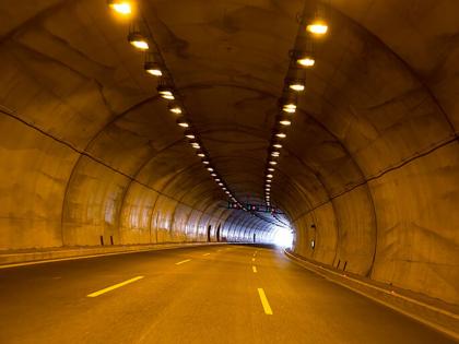 The tunnel on Thane-Borivali road will be extended up to the Satyashankar wall. | ठाणे-बोरीवली मार्गावरील बोगदा सत्यशंकरच्या भिंतीपर्यंत वाढविणार The tunnel on Thane-Borivali road will be extended up to the Satyashankar wall. | ठाणे-बोरीवली मार्गावरील बोगदा सत्यशंकरच्या भिंतीपर्यंत वाढविणार