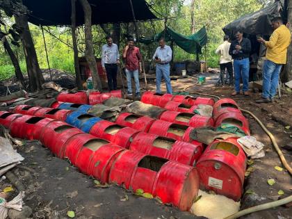 Thane: State Excise Department raids liquor dens in Thane district: Gavathi liquor worth Rs 28 lakh seized | Thane: राज्य उत्पादन शुल्क विभागाचे ठाणे जिल्ह्यातील दारू अड्ड्यांवर छापा, गावठी दारुसह २८ लाखांचा मुद्देमाल जप्त