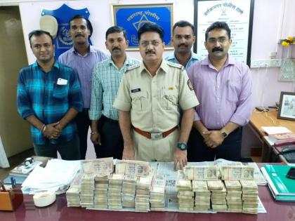 1 crore eight lakh old notes brought 'He' by bus from Thane | ठाण्यात बसमधून ‘त्यांनी’ आणल्या एक कोटी आठ लाखांच्या जुन्या नोटा