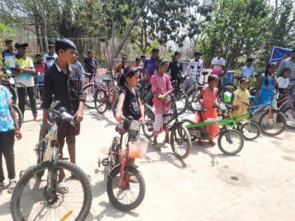 Distribution of free bicycles to needy students | गरजू विद्यार्थ्यांना मोफत सायकलचे वाटप 