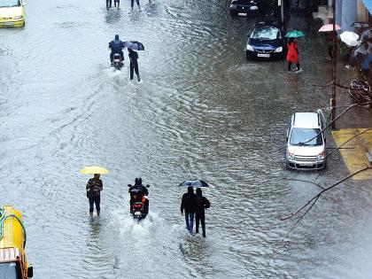 heavy rain waterlogging in many areas disruption of traffic and migration of one and a half thousand people in thane district | पावसाने दाणादाण, अनेक भाग जलमय, वाहतुकीचा खोळंबा; ठाणे जिल्ह्यात दीड हजार लोकांचे स्थलांतर