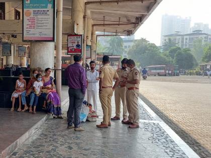 tragedy of passengers due to ST strike in Thane | ठाण्यात एसटीच्या संपामुळे प्रवाशांचे हाल 