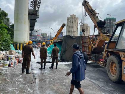 Truck Overturns Near Patlipada Bridge, Traffic Congestion | पातलीपाडा ब्रीजजवळ ट्रक उलटल्याने वाहतूक कोंडी; जीवितहानी नाही