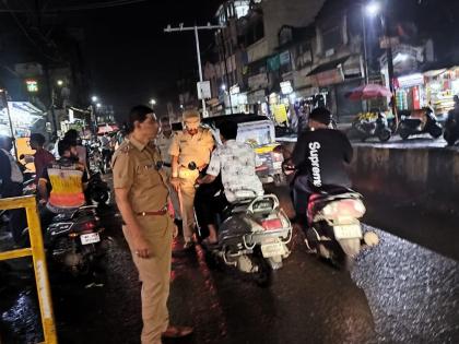 Ulhasnagar Police combing operation, 233 vehicles inspected and penal action taken | उल्हासनगर पोलिसांचे कोम्बिंग ऑपरेशन, २३३ वाहनाची तपासणी करून दंडात्मक कारवाई Ulhasnagar Police combing operation, 233 vehicles inspected and penal action taken | उल्हासनगर पोलिसांचे कोम्बिंग ऑपरेशन, २३३ वाहनाची तपासणी करून दंडात्मक कारवाई