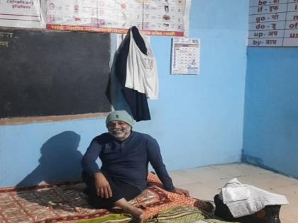 "One day for farmer" agriculture officials stayed in the ashram school | ‘एक दिवस माझ्या बळीराजासाठी’ आश्रमशाळेत राहून कृषी अधिकाऱ्यांकडून पायंडा!