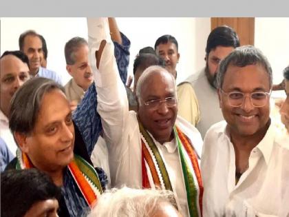 Congress President Election: Shashi Tharoor wishes Mallikarjun Kharg; He said- 'The work of strengthening the party starts from today...' | Congress President Election: शशी थरूर यांच्या मल्लिकार्जून खर्गेंना शुभेच्छा; म्हणाले- 'पक्षाला नव्याने बळ देण्याचे काम आजपासून सुरू...'