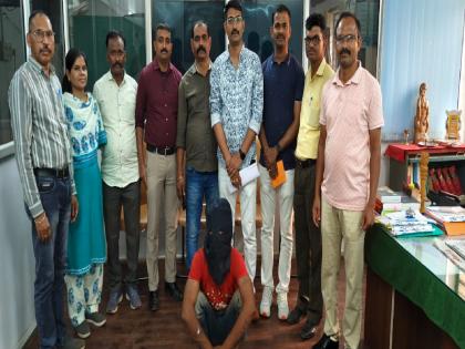 stole 30 thousand! Rs.5200 seized Action by local crime branch | ‘चोचो’ने चोरले ३० हजार! हस्तगत केले ५२०० रुपये; स्थानिक गुन्हे शाखेची कारवाई 