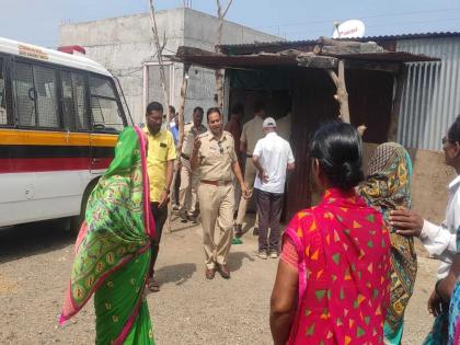 Forcible theft at four places in one night at vadagaon Tejan; Incidents in Lonar Taluka | वडगाव तेजन येथे एकाच रात्री चारठिकाणी जबरी चोरी; लोणार तालुक्यातील घटना