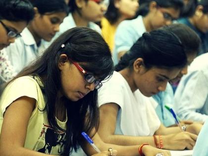 The ‘tension’ of ‘admission’ to eleventh grade students; Process stopped due to Maratha reservation | अकरावीच्या विद्यार्थ्यांना ‘अ‍ॅडमिशन’चे ‘टेन्शन’;  मराठा आरक्षणामुळे थांबली प्रक्रिया