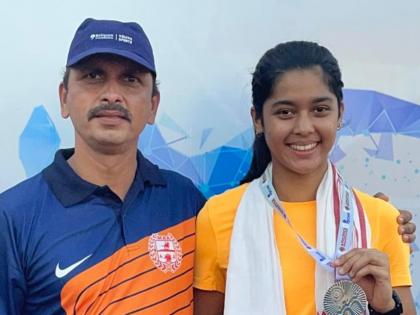 Isha's silver in National Junior Athletics Championship | राष्ट्रीय ज्युनियर ॲथलेटिक्स चॅम्पियनशिपमध्ये ईशाचे रौप्य