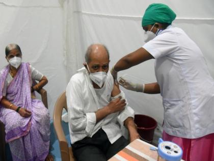 In Pune district 2500 senior citizens took precision dose | Precaution Dose: पुणे जिल्ह्यात २५०० ज्येष्ठ नागरिकांनी घेतला प्रिक्रॉशन डोस