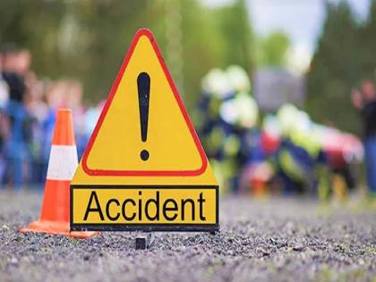 Three people on the two-wheeler were killed on the spot in a horrific accident between a Bhardhav ST bus and a motorcycle at Varangaon in Jalgaon | लग्नासाठी आलेल्या 3 जणांचा बस-दुचाकी अपघातात जागीच मृत्यू, जळगावातील हृदयद्रावक घटना