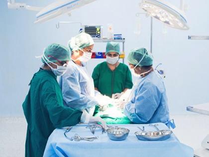 Why Do Doctors Wear Green Or Blue Scrubs?