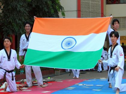 कोरियन खेळाडुंनी पुण्यातील सेंट फेलिक्स स्कूलमध्ये सादर केली तायक्वांदोची प्रात्यक्षिके