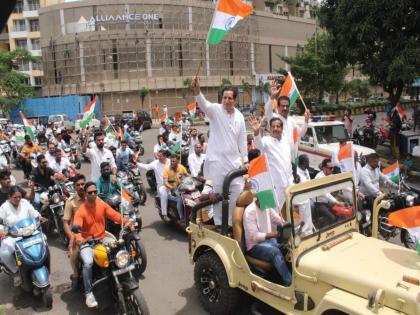 Under the leadership of MLA Ganesh Naik, 'Tiranga Bike Rally' started in Airoli area. | आमदार गणेश नाईकांच्या नेतृत्वात ऐरोली क्षेत्रात निघाली 'तिरंगा बाईक रॅली'