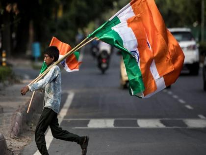 Har Ghar Tiranga tiranga Flags Gujarat connection tensions with authorities | Har Ghar Tiranga: ध्वजाच्या 'गुजरात कनेक्शन'ने अधिकाऱ्यांचे वाढले 'टेन्शन'