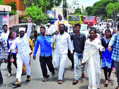 Dalit Mahasangha's Tread Morcha: Demand for action against Sangli's doctors | दलित महासंघाचा तिरडी मोर्चा : सांगलीत डॉक्टरांवर कारवाईची मागणी