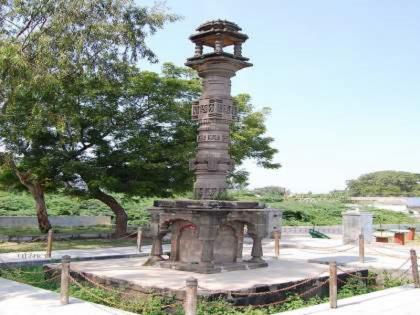 Include the Shalivahana Tirthakhamba as a UNESCO World Tourism Site | शालिवाहनकालीन तीर्थखांबाचा युनेस्कोच्या जागतिक पर्यटनस्थळात समावेश करा