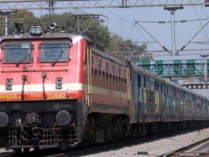 The Tirupati-Akola train will run till the end of January | तिरुपती-अकोला गाडी जानेवारीअखेरपर्यंत धावणार