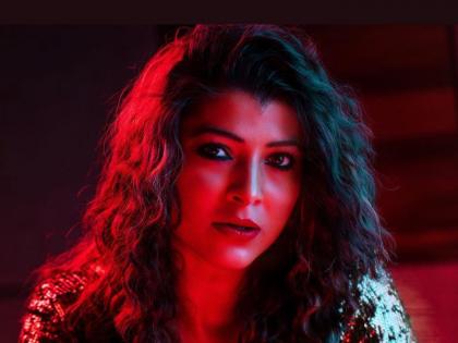 Tejaswini Pandit expressed displeasure over those who questioned her bold role in 'Ranbazar', saying ... | 'रानबाजार'मधील बोल्ड भूमिकेवरुन प्रश्न विचारणाऱ्यांवर तेजस्विनी पंडितने व्यक्त केली नाराजी, म्हणाली...