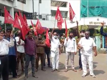 agitation in front of the thane municipal headquarters of the union for contract workers | कंत्राटी कामगारांसाठी युनियनचे महापालिका मुख्यालयासमोर आंदोलन