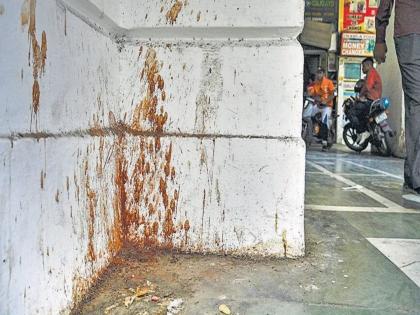 Spraying on the streets has become a big problem; fine of Rs 7 crore in 22 months, action against 1 lakh shameless people | रस्त्यावर पिचकारी मारणे पडले भारी; २२ महिन्यांत ७ कोटींचा दंड, १ लाख निर्लज्जांवर कारवाई
