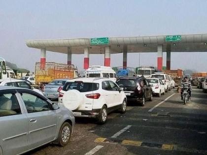 900 crore compensation to toll collection contractor? Financial burden due to early payment of toll exemption  | टोल वसुली कंत्राटदाराला ९०० कोटींची भरपाई? मुदतीपूर्वीच टोलसूट दिल्याने आर्थिक भार 