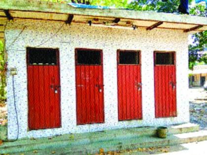 Many public toilets in Bhayandar are closed at night,Problem to residents | भाईंदरमधील अनेक सार्वजनिक शौचालये रात्रीची बंद असल्याने रहिवाशांची कुचंबणा