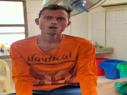 CoronaVirus Homesick migrant sculptor chops off his tongue at Gujarat temple | CoronaVirus: ...अन् 'त्या' अस्वस्थ मूर्तिकारानं मंदिरातच स्वत:ची जीभ कापून घेतली