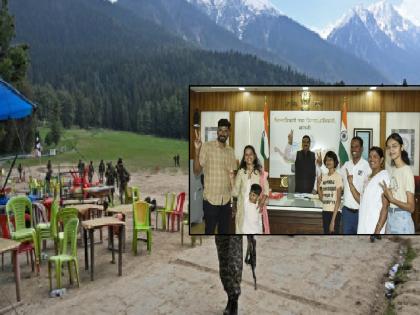 Many tourists started their journey back to Sangli halfway after terrorists attacked tourists in Pahalgam 15 tourists arrived in Sangli on Friday | पहलगाम हल्ल्यानंतर अर्ध्या रस्त्यातूनच माघारी फिरले, जम्मू-काश्मीरला फिरायला गेलेले १५ पर्यटक सांगलीत दाखल Many tourists started their journey back to Sangli halfway after terrorists attacked tourists in Pahalgam 15 tourists arrived in Sangli on Friday | पहलगाम हल्ल्यानंतर अर्ध्या रस्त्यातूनच माघारी फिरले, जम्मू-काश्मीरला फिरायला गेलेले १५ पर्यटक सांगलीत दाखल