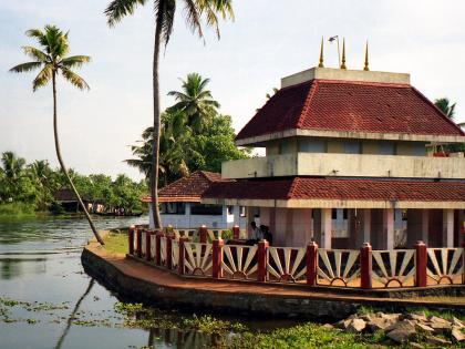 पर्यटनासाठी आशियातील 'हे' पर्याय सर्वात भारी