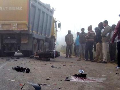 A tragic accident in Bhilgaon in Nagpur: Tipper crushed both of them | नागपुरातील भिलगाव येथे भीषण अपघात : टिप्परने दोघांना चिरडले