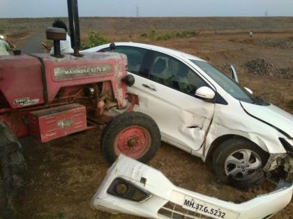 tractor hit on vehicle of former city mayor of karanja | माजी नगराध्यक्ष शशीकांत चवरे यांच्या वाहनावर ट्रॅक्टर चढविला ; प्राणघातक हल्ल्याचा उदेश