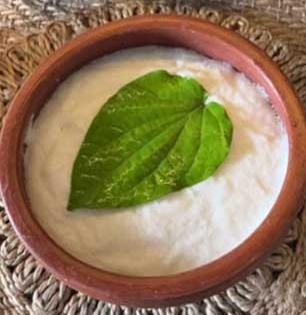 इडली-डोशाच्या पिठावर 'वि़ड्याचे पान' ठेवा आणि कमाल पहा! इडल्या मऊलुसलुशीत तर डोसा होईल कुरकुरीत...