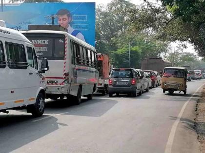 Traffic changes on Mumbai Goa highway | मुंबई-गोवा महामार्गावर वाहतुकीत बदल