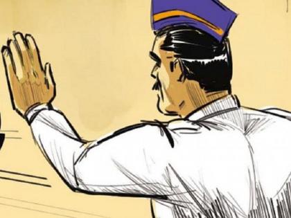 The rules are the same for everyone; Judge fined Rs 200 in Beed | नियम सर्वांना सारखाच; बीडमध्ये चक्क न्यायाधीशांना २०० रुपये दंड The rules are the same for everyone; Judge fined Rs 200 in Beed | नियम सर्वांना सारखाच; बीडमध्ये चक्क न्यायाधीशांना २०० रुपये दंड