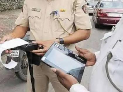 A person sitting in a car for not wearing a helmet is fined, double the amount | हे काय नवीन! हेल्मेट न घातल्याबद्दल कारमध्ये बसलेल्या व्यक्तीला दंड, दुप्पट रकमेचे चलन