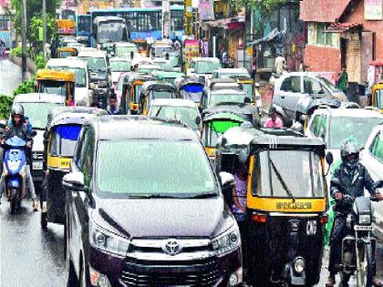 traffic problem in pune | राहण्यायोग्य उत्तम शहर वाहतूककोंडीने बेजार