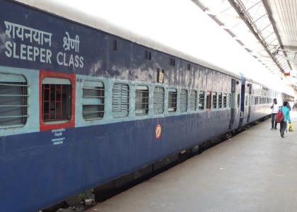 Four trains running from block, Bhusawal section at Puri canceled | पुरी येथे ब्लॉक, भुसावळ विभागातून धावणाऱ्या चार गाड्या रद्द