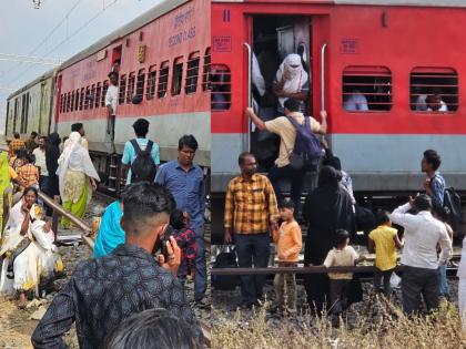 Passengers on Pune Railway have increased, there is congestion due to lack of facilities | पुणे रेल्वेला प्रवासी वाढले, सुविधांअभावी होतेय घुसमट