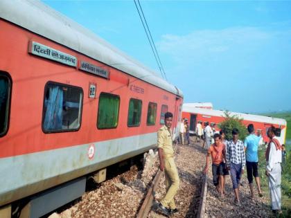 419 deaths due to train accidents across the country; 1 thousand 24 passengers were injured | देशभरात रेल्वे अपघातात गेल्या पाच वर्षांत ४१९ प्रवाशांचा मृत्यू; १ हजार २४ प्रवासी जखमी