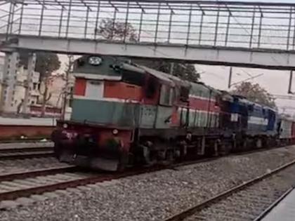 No driver, no guard, the train ran 100 km per hr speed... The goods train from Jammu and Kashmir was stopped in Punjab after 70 km. | ना चालक, ना गार्ड, ट्रेन धावली सुसाट... जम्मू-काश्मीरहून निघालेली मालगाडी ७० किमीनंतर पंजाबमध्ये थांबविली