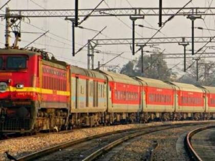 18 trains canceled due to lack of response from passengers | प्रवाशांचा प्रतिसाद नसल्याने १८ रेल्वेगाड्या रद्द